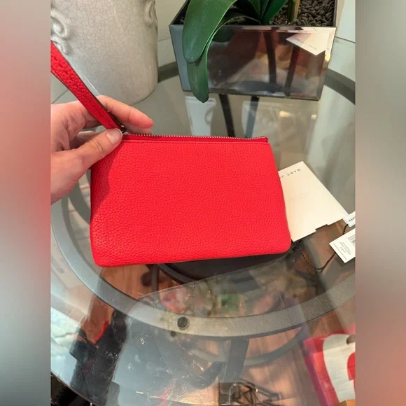 Marc Jacobs Wristlet new - Picture 7 of 9